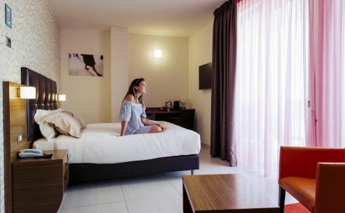 aquahotel it settembre-al-mare-in-famiglia-hotel-rimini-piscina-animazione-sconti-bimbi 005
