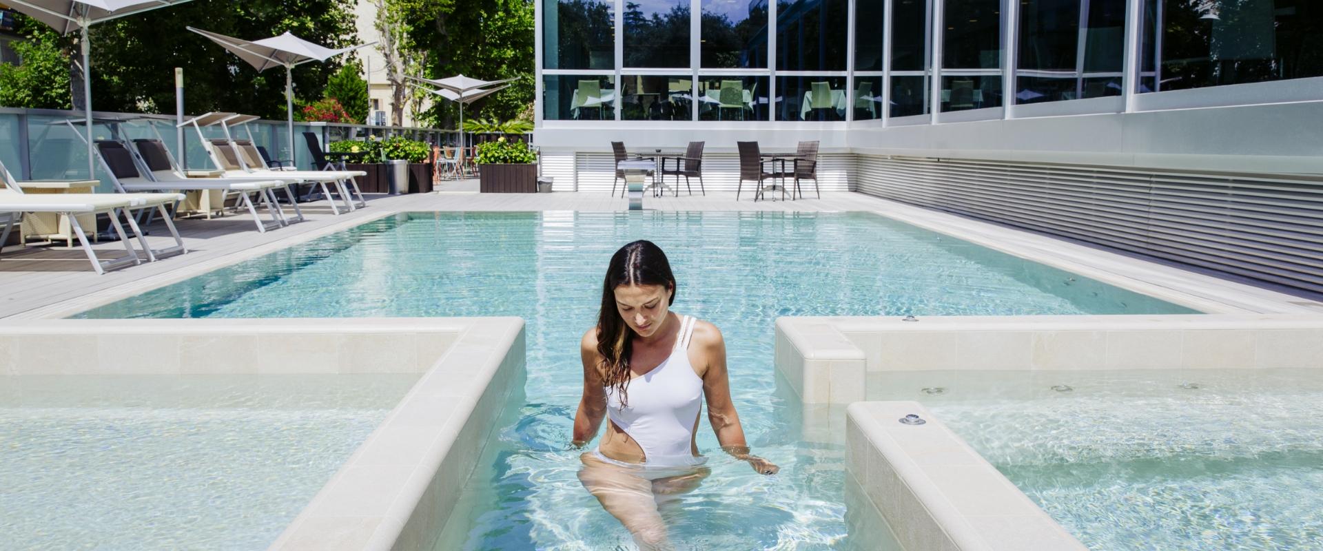 aquahotel it hotel-rimini-con-piscina 050